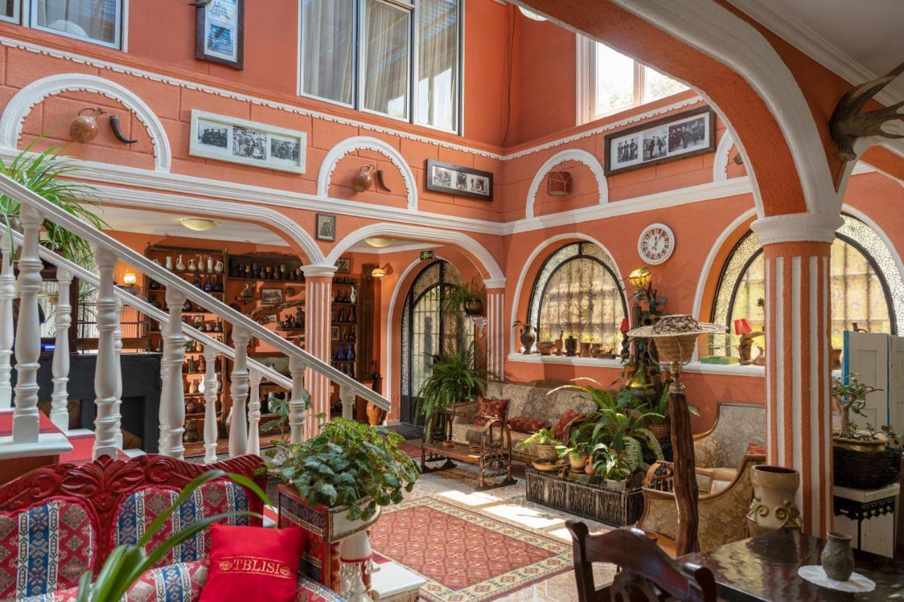 Elia Boutique Hostel & Apart-Hotel Тбилиси Экстерьер фото