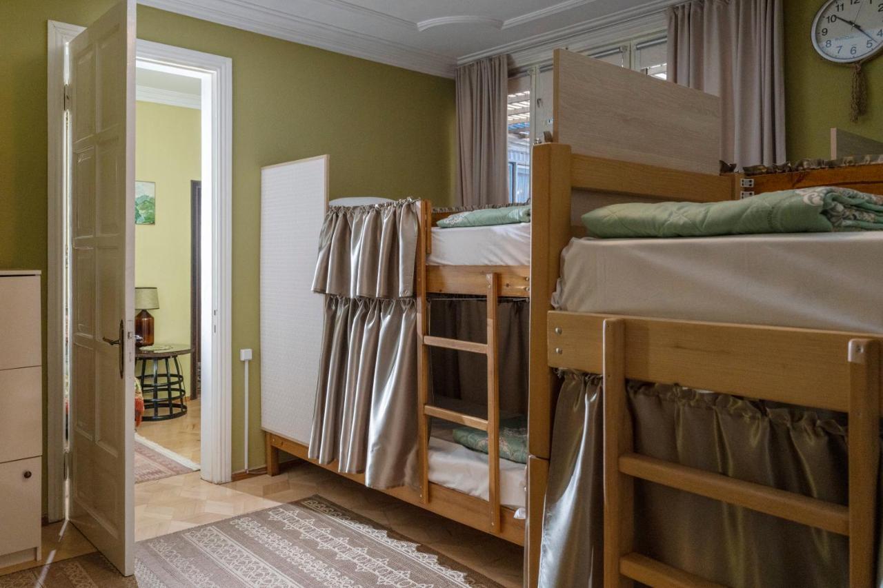 Elia Boutique Hostel & Apart-Hotel Тбилиси Экстерьер фото