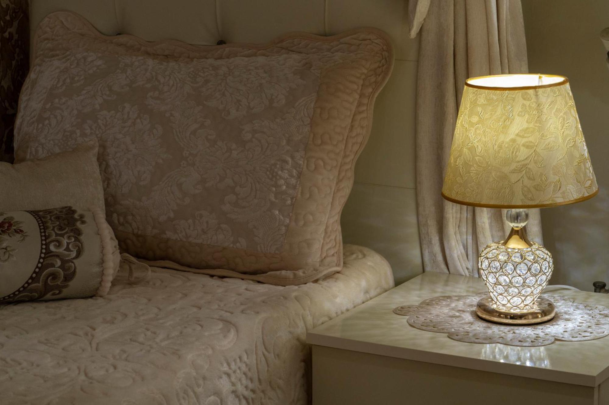 Elia Boutique Hostel & Apart-Hotel Тбилиси Экстерьер фото