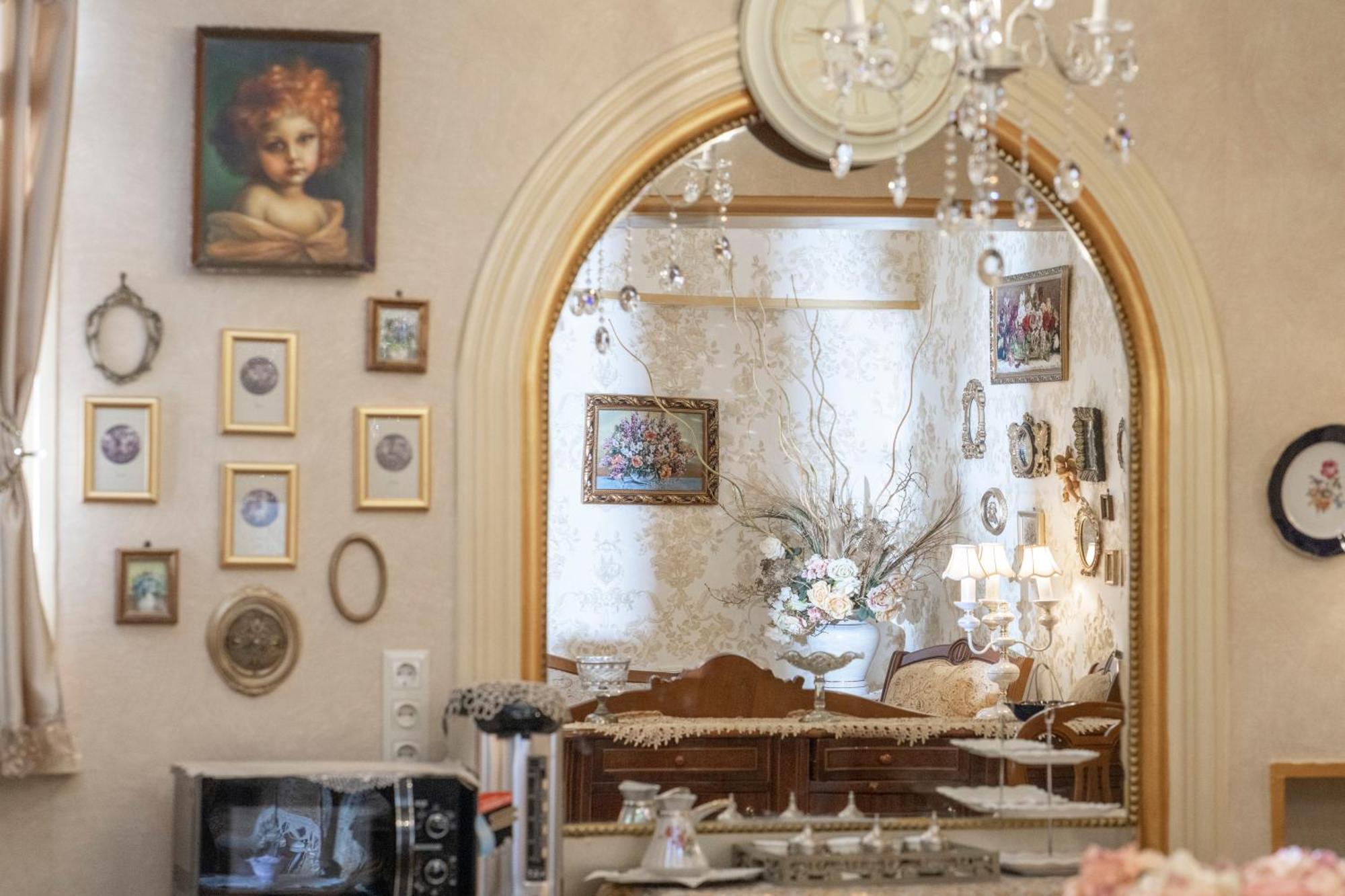 Elia Boutique Hostel & Apart-Hotel Тбилиси Экстерьер фото